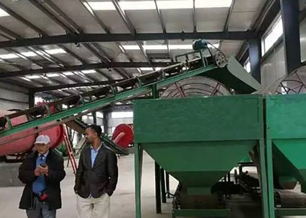 Γραμμή παραγωγής οργανικών λιπασμάτων για περιστέρια